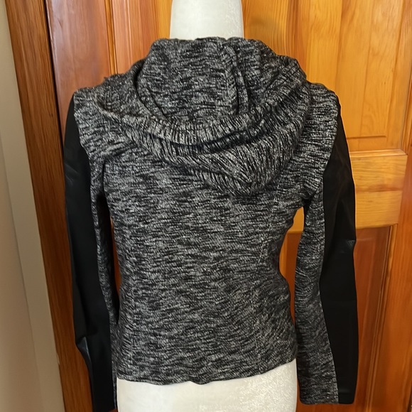 Express jacket - Picture 2 of 7